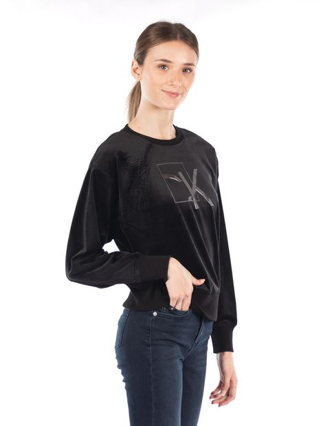 SUETER-MANGA-LARGA-CON-CUELLO-REDONDO-Y-LOGO