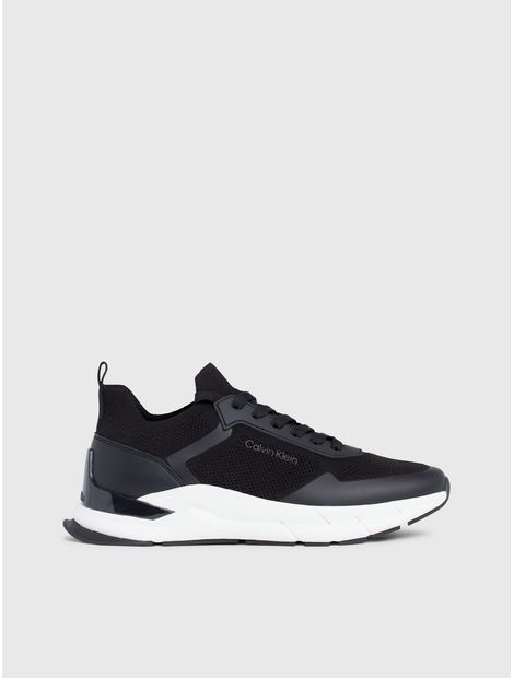 Zapatillas-deportivas-con-cordones