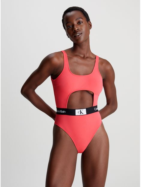 Traje-de-baño-con-abertura---CK96