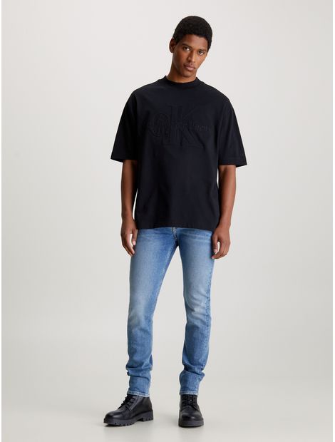 Slim-Tapered-jeans