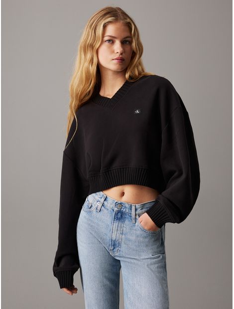 Sudadera-cropped-con-cuello-en-V