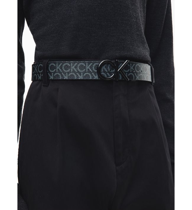 Cinturón reversible con logo - calvinpanama| Calvin Klein Panamá - Tienda en Línea Cinturón reversible con logo - calvinpanama| Calvin Klein Panamá - Tienda en Línea
