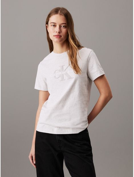 Camiseta-de-chenilla-con-monograma