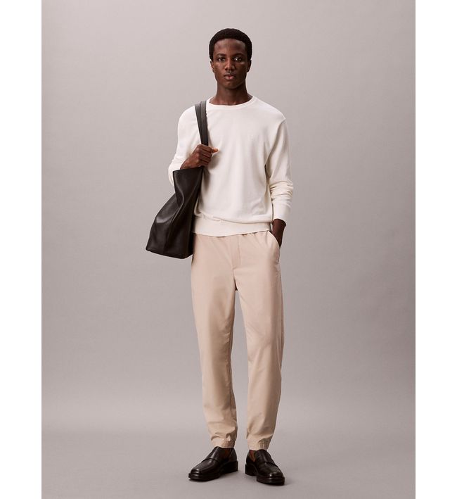 Pantalón slim tech pull on - calvinpanama| Calvin Klein Panamá